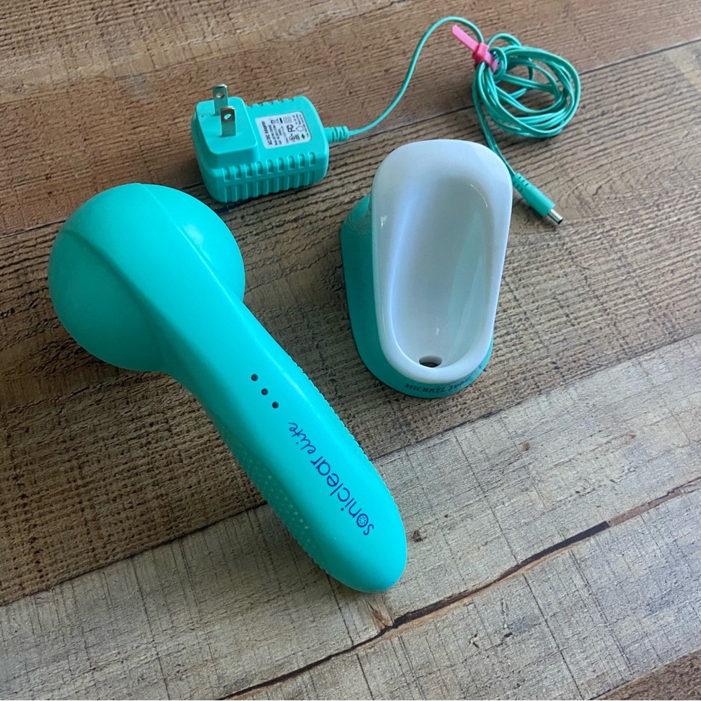 Michael Todd Sonicare Elite Cleansing Brush